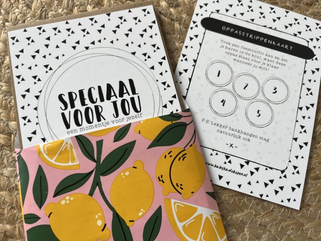 Oppasstrippenkaart met envelop z/w